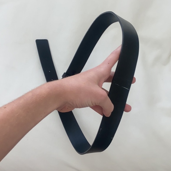 Men’s black Gucci belt size 36 used & authentic - Picture 4 of 4